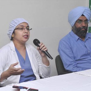 Dr Niti Kautish addressing press conference